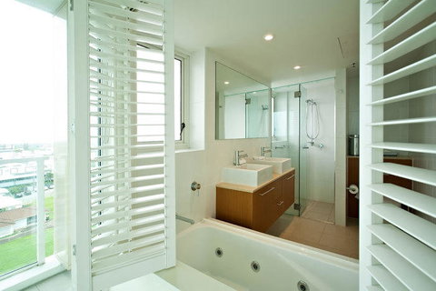 Lanai Riverside Apartments - Sydneys Hotel 38