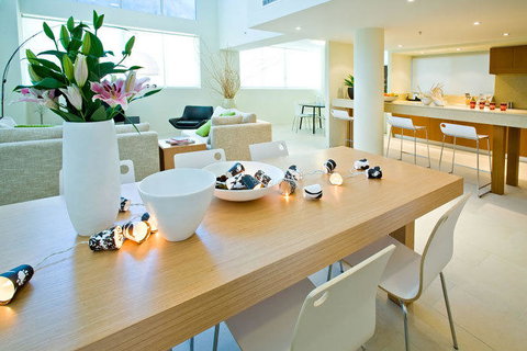 Lanai Riverside Apartments - Sydneys Hotel 25