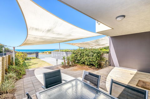 On The Beach Resort Bribie Island - Sydneys Hotel 17