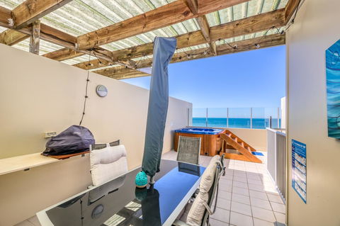 On The Beach Resort Bribie Island - Sydneys Hotel 22
