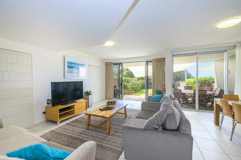 On The Beach Resort Bribie Island - Sydneys Hotel 16