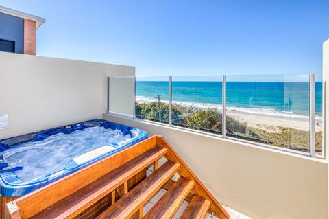 On The Beach Resort Bribie Island - Sydneys Hotel 23
