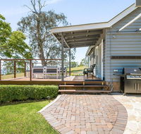 Hollow Tree Farm - Sydneys Hotel