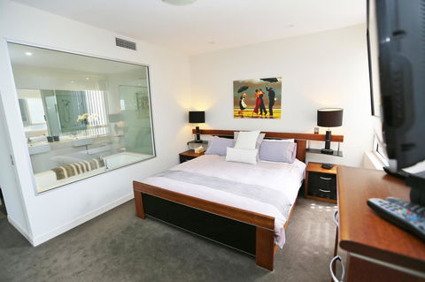 Dune On The Beach - Sydneys Hotel 1