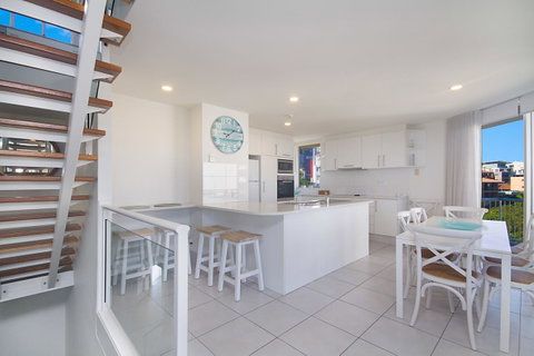 Rainbow Bay Resort Holiday Apartments - Sydneys Hotel 15