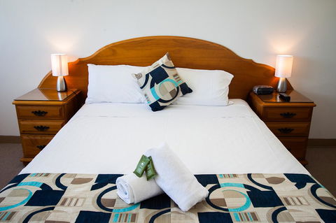 Elouera Tower - Sydneys Hotel 10