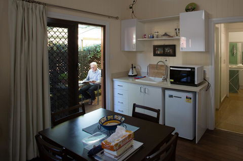 Pale Pacific Holiday Units - Sydneys Hotel 26
