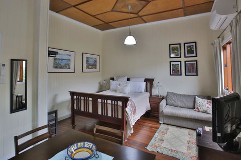 Pale Pacific Holiday Units - Sydneys Hotel 9