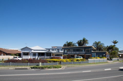 Pale Pacific Holiday Units - Sydneys Hotel 0