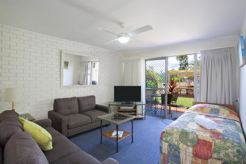 Regency Waterfront Noosa - Sydneys Hotel 8