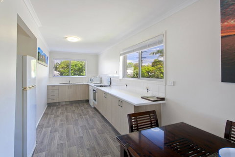 Regency Waterfront Noosa - Sydneys Hotel 12
