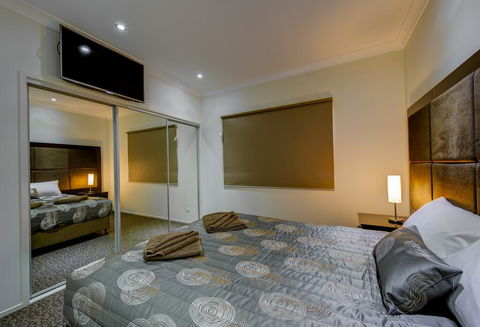 Western Downs Motor Inn - Sydneys Hotel 2