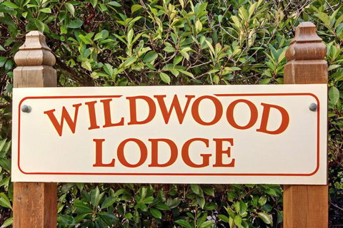 Wildwood Lodge - Sydneys Hotel 1