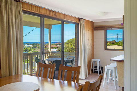 Williams Wonder - Large Beach House - Sydneys Hotel 1