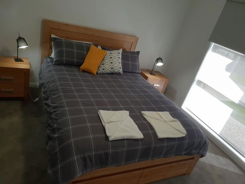 Wimmera Plains - Sydneys Hotel 2