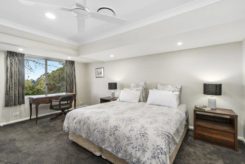 WINDARRI - Sydneys Hotel 3