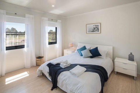 Wirraway Luxury Chalet - Sydneys Hotel 3