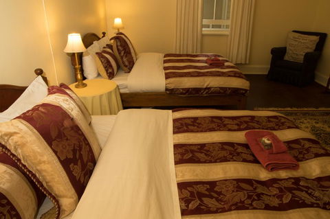 Wooleen Station - Sydneys Hotel 2