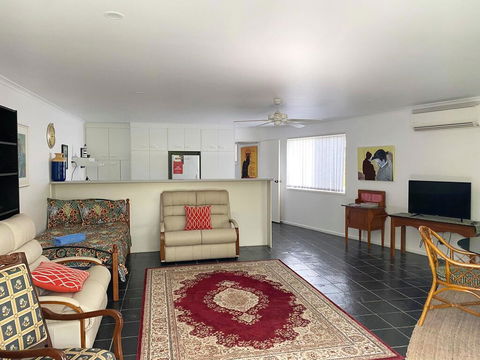 Woorim Secluded Palms Villa - Sydneys Hotel 1