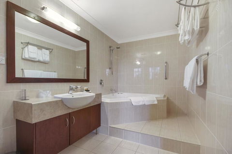 Yarrandabbi Dreaming Boutique B&B - Sydneys Hotel 1