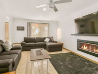 Book Cowes Accommodation Vacations Sydneys Hotel Sydneys Hotel