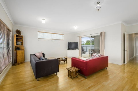 Zaahira House - Sydneys Hotel 2