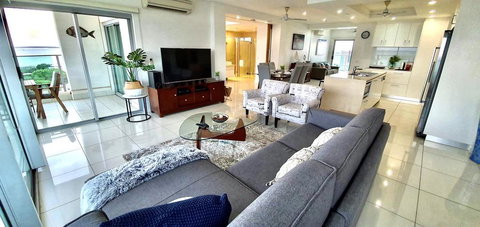 ZEN BY THE WATER - Darwin Premier Retreat - Sydneys Hotel 1