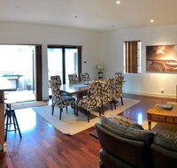 Zero Contact Private CBD-Social-Chillout-Oasis with Outdoors For You  Friends - Sydneys Hotel