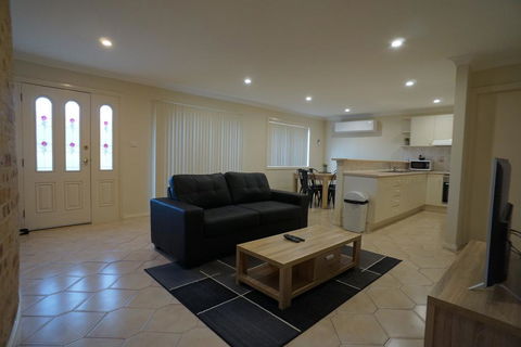 Zig Zag Motel - Sydneys Hotel 1