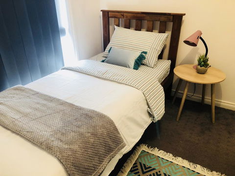 Haven Family& Dog Freindly , Close To Hospital, Airport, Bunnings - Sydneys Hotel 0