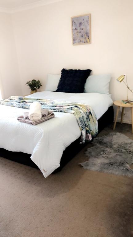 Haven Family& Dog Freindly , Close To Hospital, Airport, Bunnings - Sydneys Hotel 3