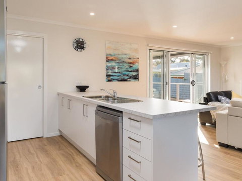 A Perfect Ten - Sydneys Hotel 4