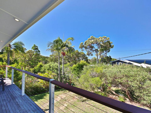 Acacia Cottage At Hyams Beach - Sydneys Hotel 0