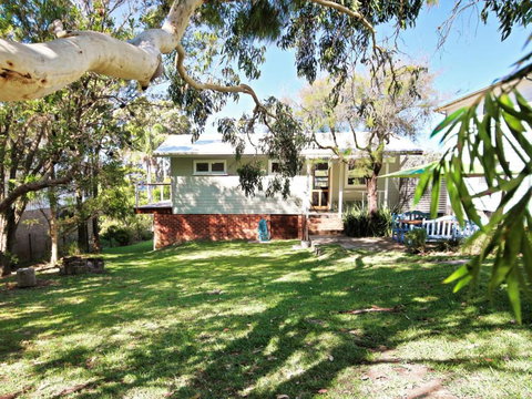 Acacia Cottage At Hyams Beach - Sydneys Hotel 4