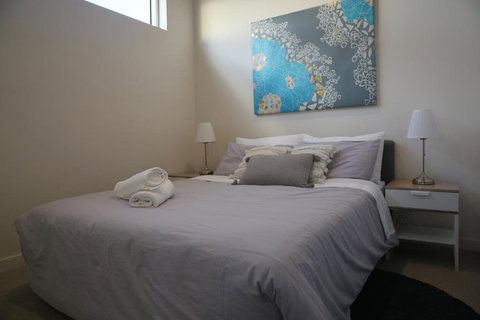 Adelaide CBD Bluebird Apartment - Sydneys Hotel 3