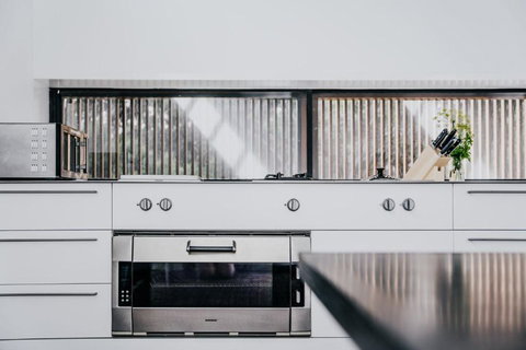 Alkina Lodge Nuru - Sydneys Hotel 1