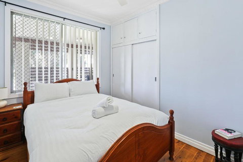 Anzac Cottage - Sydneys Hotel 2