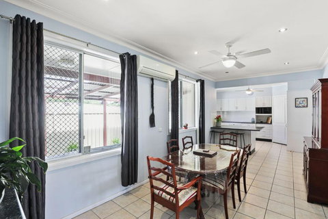 Anzac Cottage - Sydneys Hotel 4