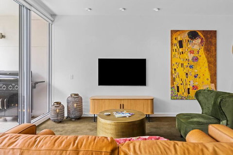 Apartment On Honeysuckle - Sydneys Hotel 0