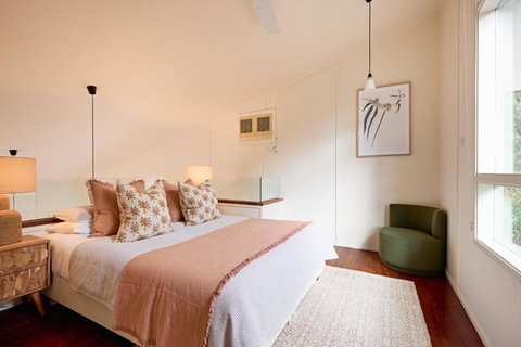 Aquila Eco Lodges - Sydneys Hotel 1