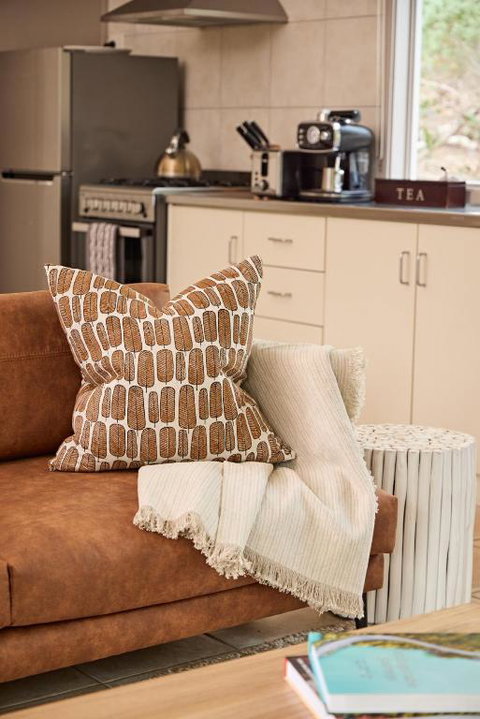 Aquila Eco Lodges - Sydneys Hotel 3