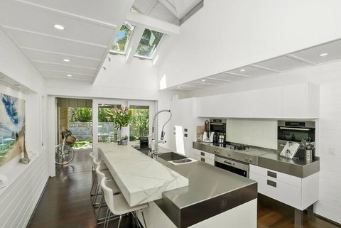 Aurora By TCC - Sydneys Hotel 1