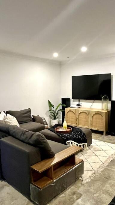 Avalon Beach Guesthouse - Sydneys Hotel 4