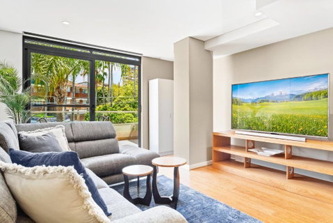 B208S - The Waverton Escape - Sydneys Hotel 1