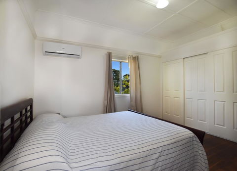 Absolute Waterfront - Sydneys Hotel 2