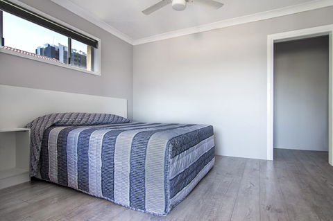 Burleigh Gold Coast Motel - Sydneys Hotel 10