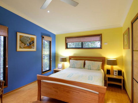 Five Bimba (Tractor House) - Sydneys Hotel 12