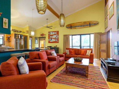 Five Bimba (Tractor House) - Sydneys Hotel 10