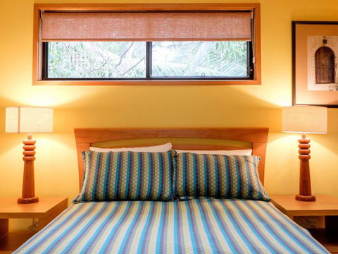 Five Bimba (Tractor House) - Sydneys Hotel 13
