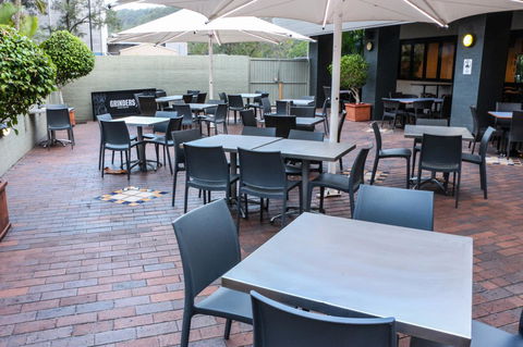 Salisbury Hotel Motel - Sydneys Hotel 7